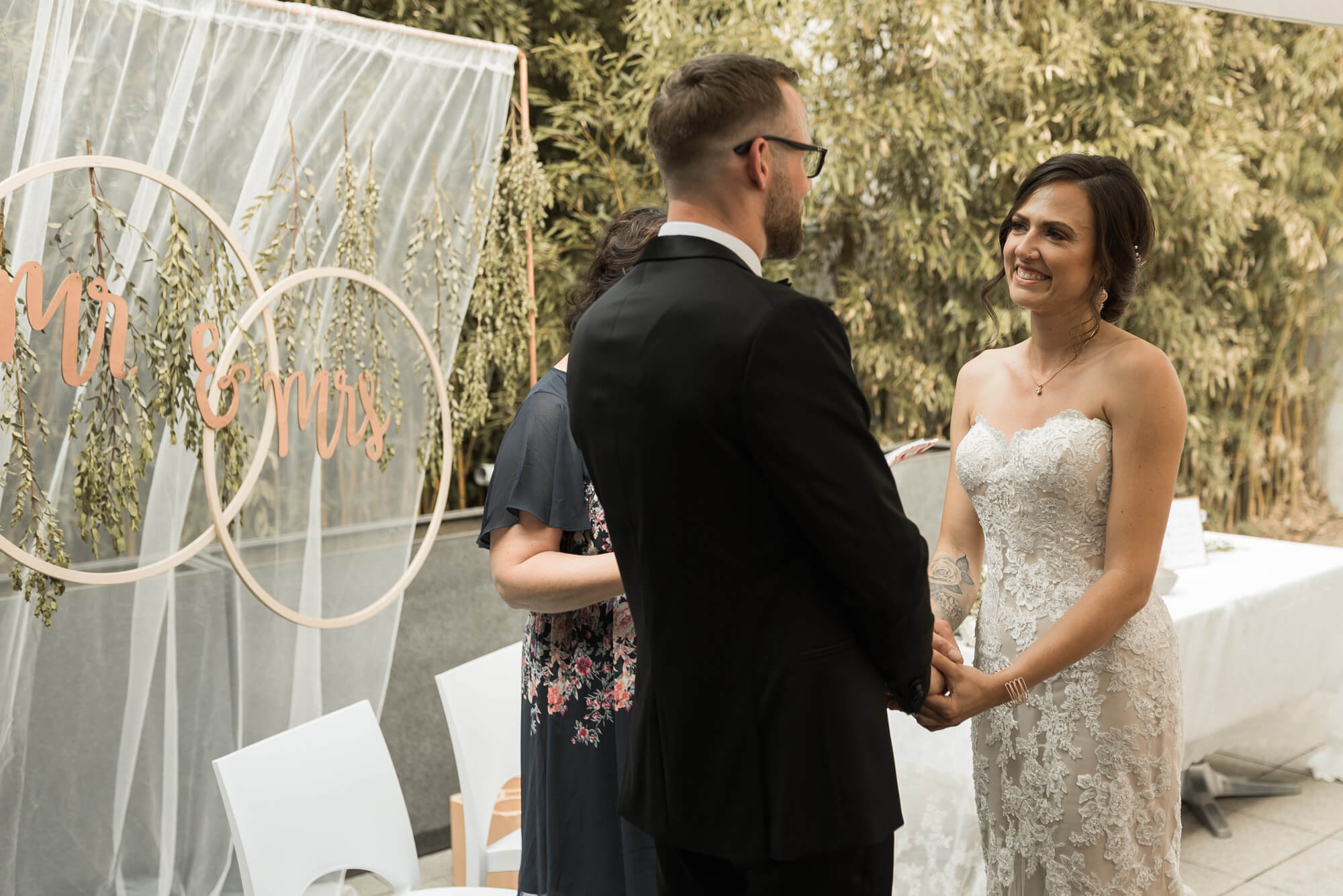Eheversprechen von Braut und Bräutigam bei freier Trauung in Ludwigsburg Hochzeit