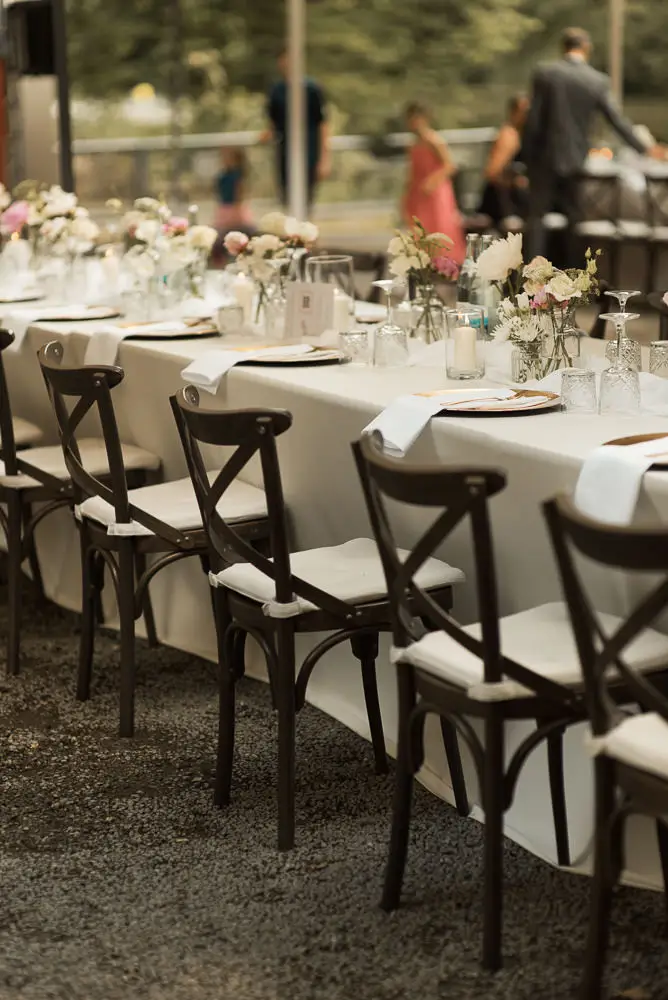 Crossback Stühle bei Hochzeit in Bamberg Bootshaus